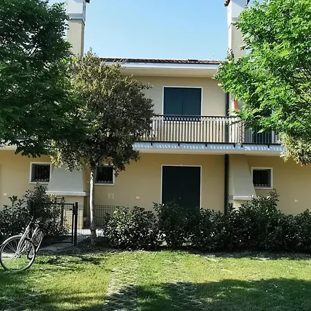 Apartment Charming House Near The With Pool Bibione