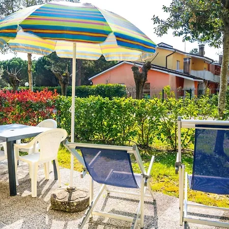 Apartment Charming House Near The With Pool